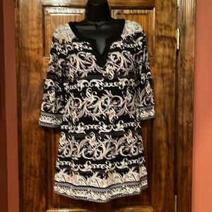 White House  Black Market Long Sleeve Tunic